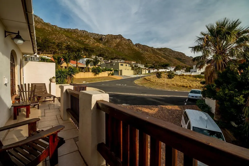Guest house Gordon'S Bay Guesthouse